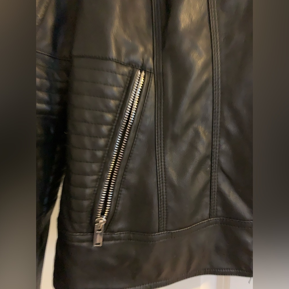 Black Leather Jacket With Wool Layer Underneath - image 6